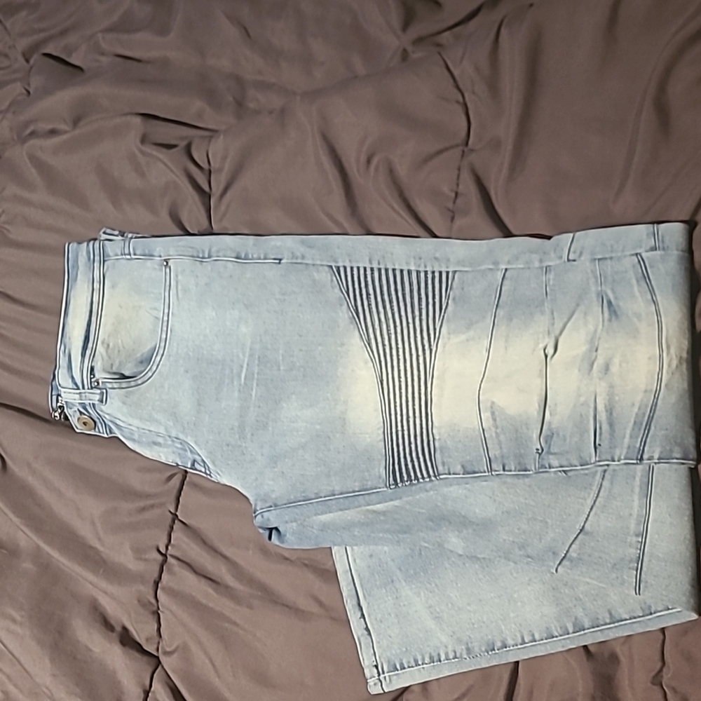 Men's blue jeans with patchwork on knees